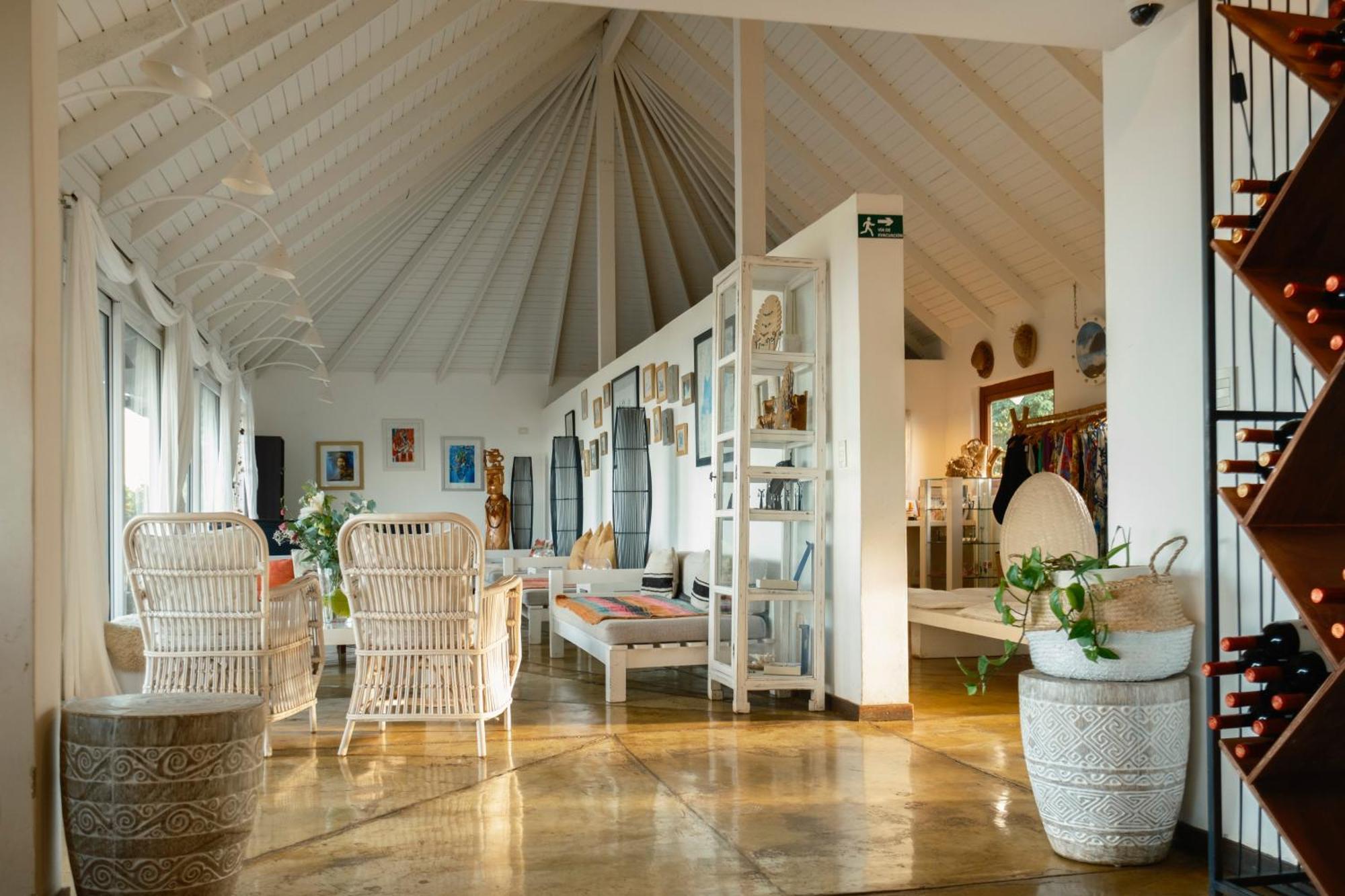 Altiplanico Rapa Nui Hotel Hanga Roa Ngoại thất bức ảnh